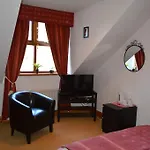 Tinnycross House *