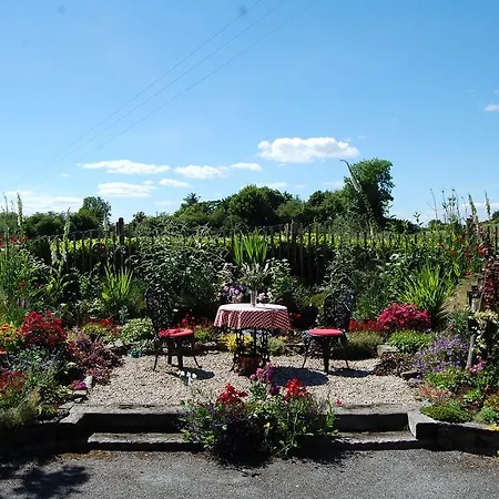 Tinnycross House *