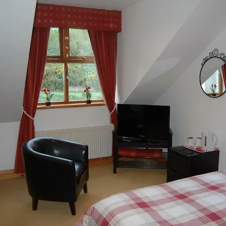 Tinnycross House * Ballymore Eustace