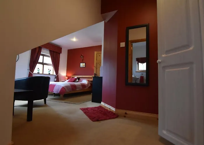 Tinnycross House Bed & Breakfast